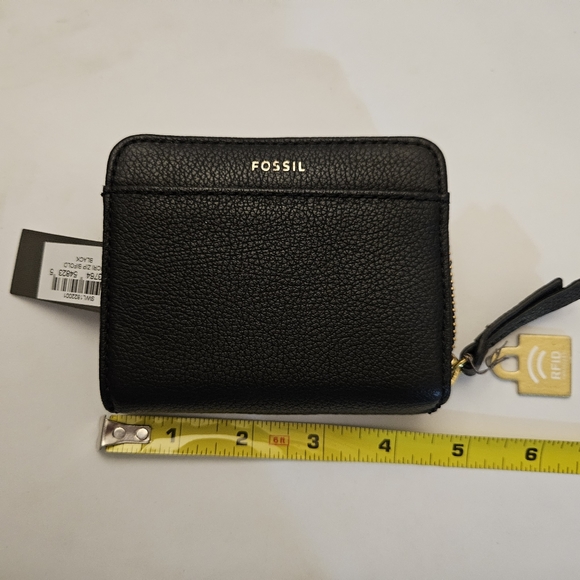 FOSSIL  Zip Bifold RFID Protected Black  Leather Wallet - Picture 7 of 8